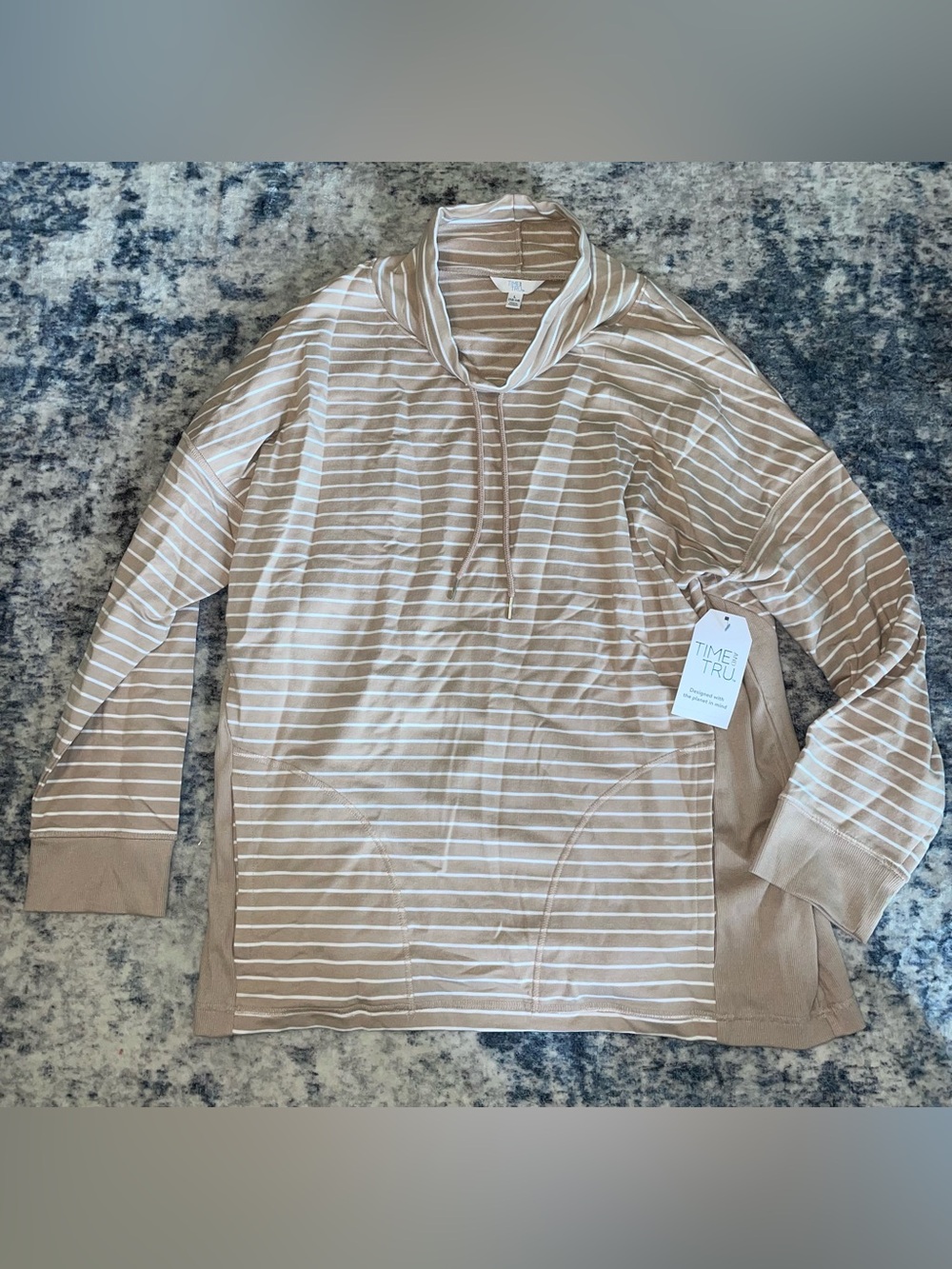 Time and Tru long sleeve top size large
